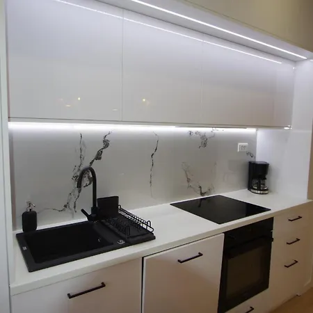 Bright&modern 2-bedroom Flat In Pula