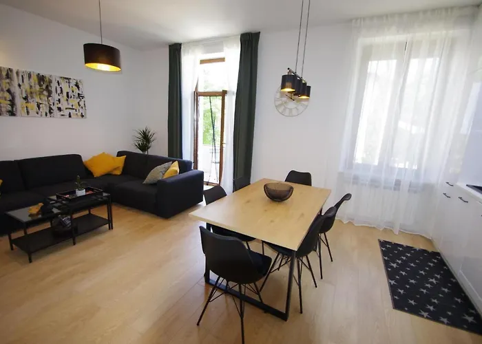 Apartman Bright & Modern 2-bedroom Flat In