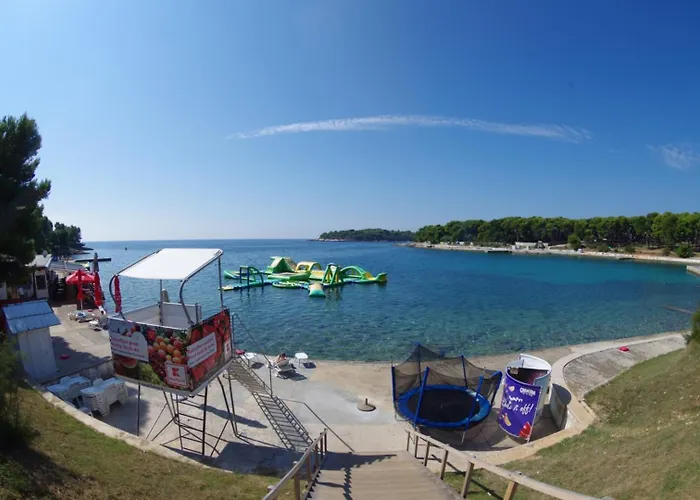 Bright & Modern 2-bedroom Flat In * Pula