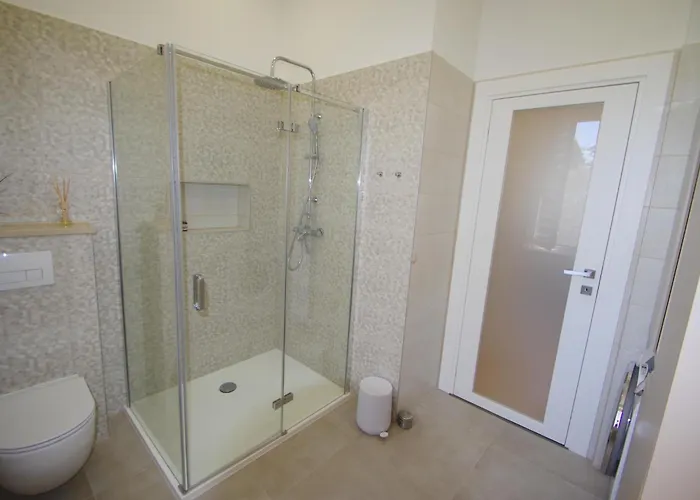 Apartman Bright & Modern 2-bedroom Flat In